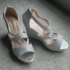 Bella Marie Women's Rhinestone Platform Wedges